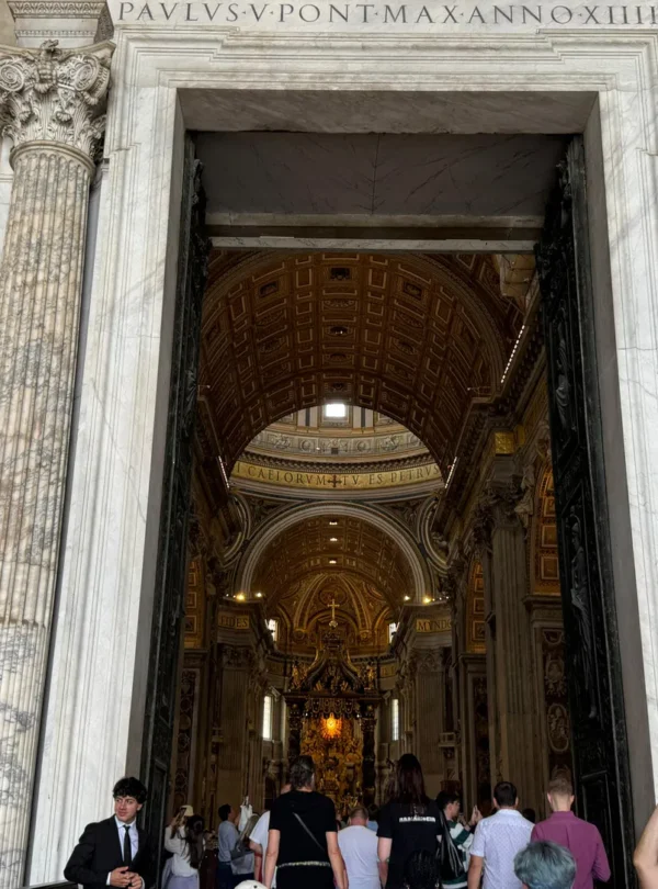 St. Peter's Basilica Tour with Underground