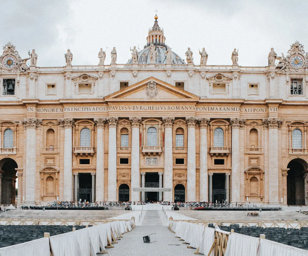 Vatican City: Pre-Booked St. Peter’s Basilica Visit With Audio Guide